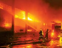 Shoping Guararapes incendiado em Pernambuco