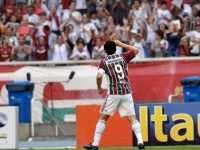 Corinthians vacila e perde do embalado Fluminense
