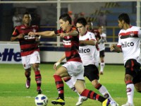 Flamengo perde em casa e se afasta do G-4